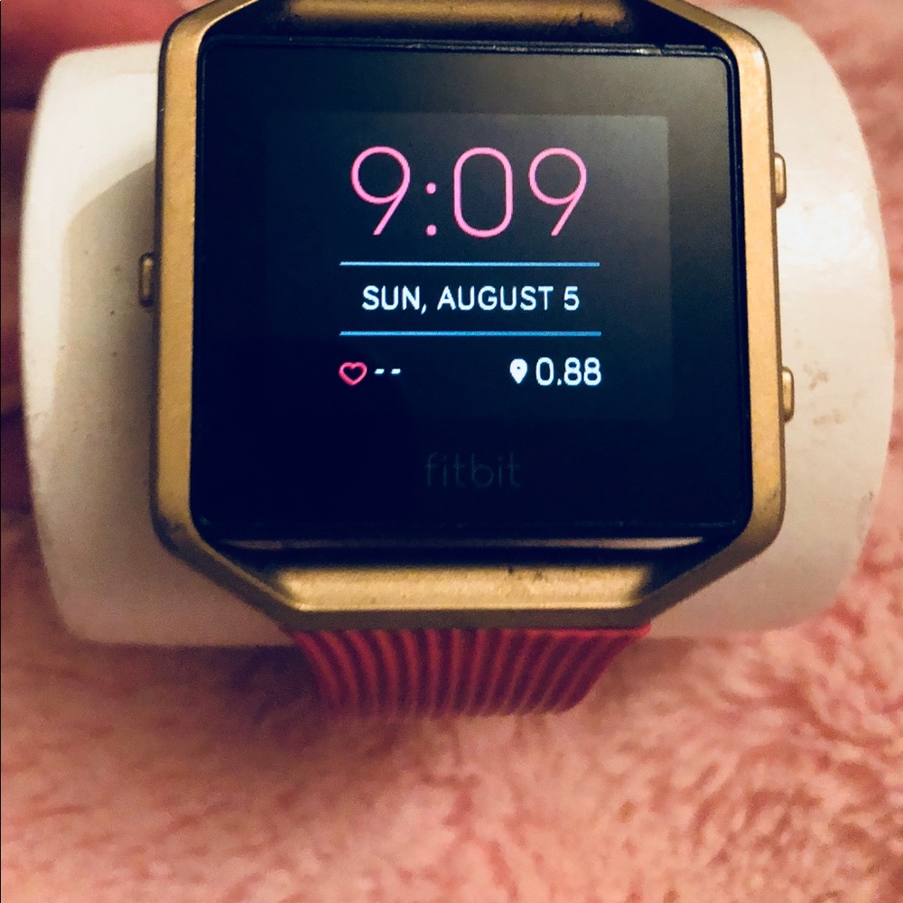 Euc Fitbit Blaze - image 3